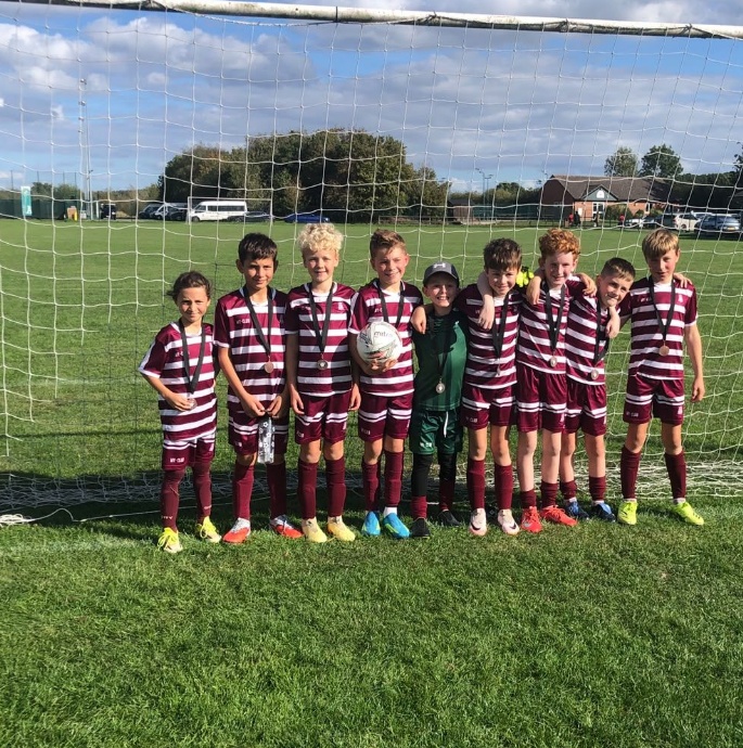 News » U10 Boys Take Bronze At ISA Midlands Football